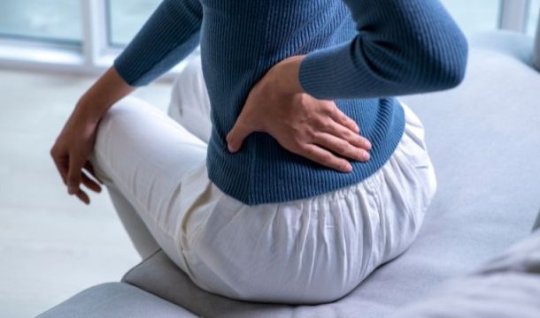 Dolore sacroiliaco cause, sintomi e chiropratica